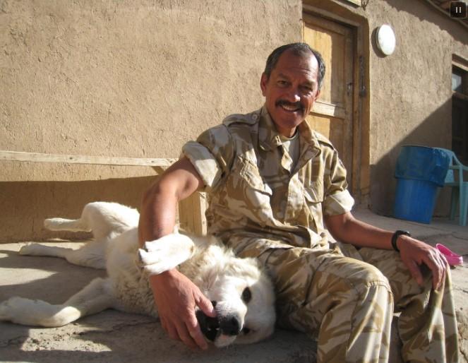 Dog Gunner with NZ Major Syd Dewes in Afghanistan
